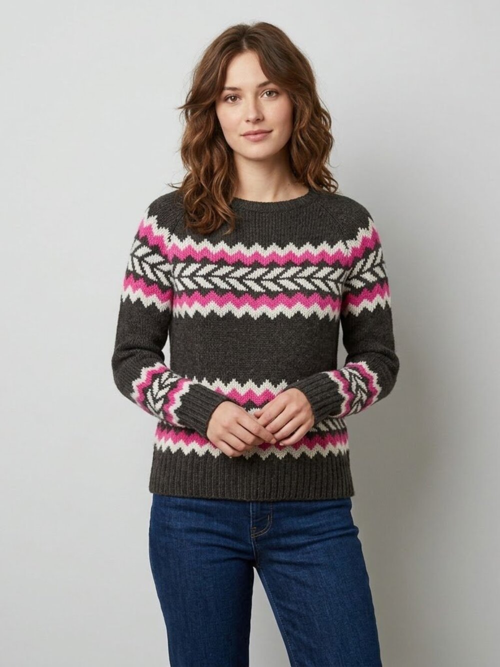 AEO Gray Pink Chevron Pullover Sweater